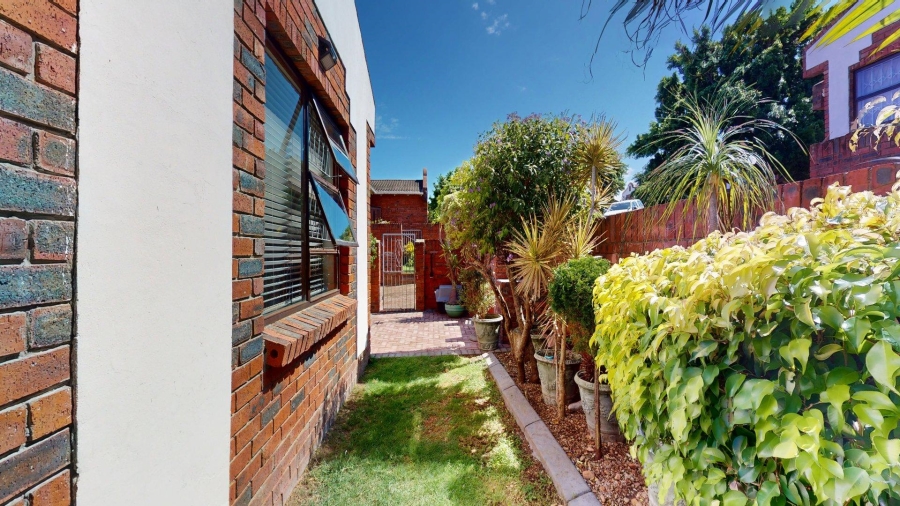 2 Bedroom Property for Sale in Kabega Park Eastern Cape